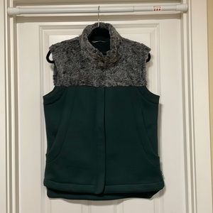Northgate emerald green vest with faux fur